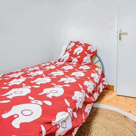 3 Bedroom Awesome In *